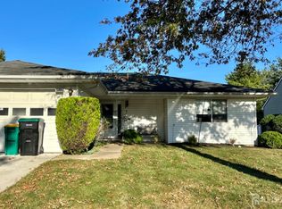 629 B Madison Dr, Monroe Township, NJ 08831