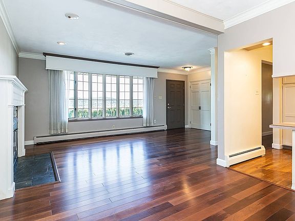 5th image of 2435 Highland Ave