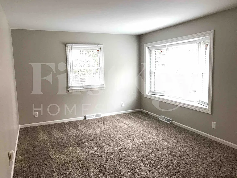 4114 Farmbrooke Dr — Photo 2