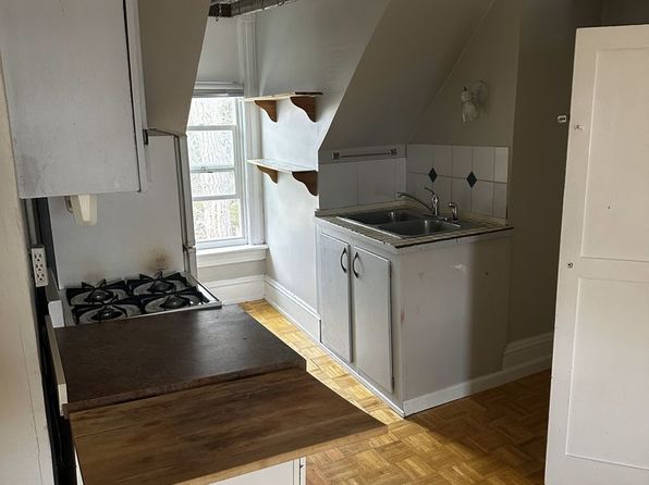 2154 Burnstead Dr APT 3