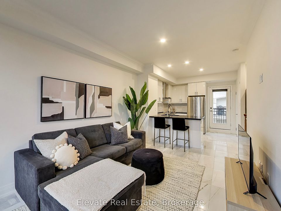1st image of 3083 Cawthra Rd Unit 24
