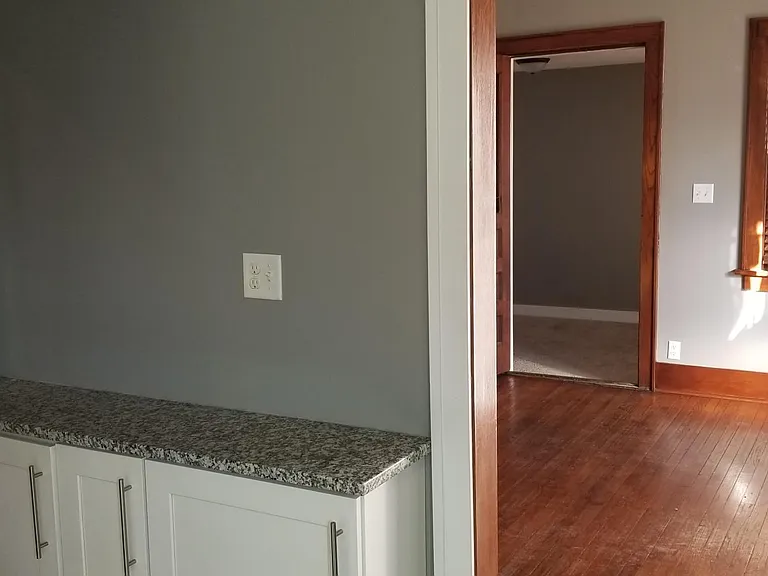 4715 Chicago St — Photo 9