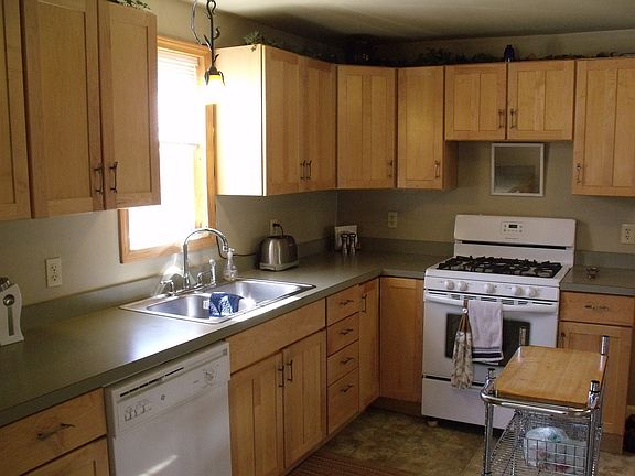 3rd image of 30 Burdick Ave