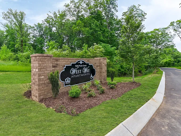 West Way I Apartments — Photo 4