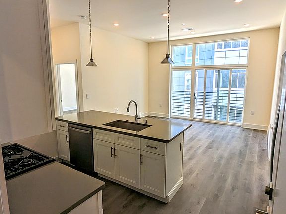 2nd image of 1129 Germantown Ave #4A