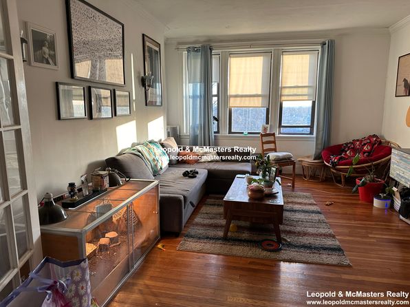 30 Bellevue St APT 9