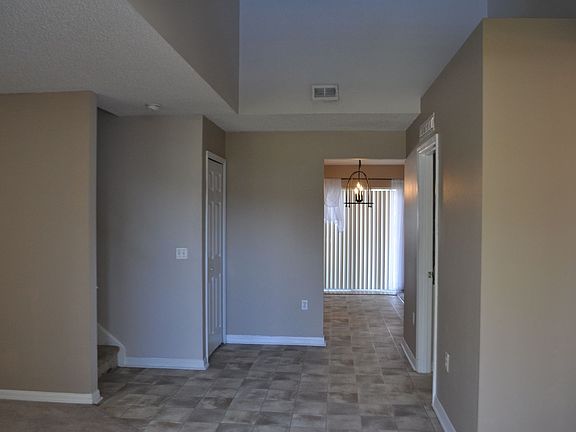 2nd image of 28 Lamour Ln