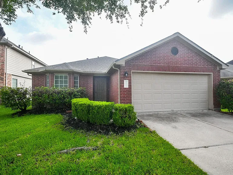 25038 Tancy Ranch Ct — Photo 2