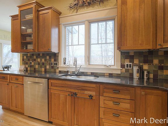 4th image of 4266 Trail East Dr NE