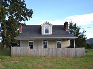 216 Pete Brittain Rd, Morganton, NC 28655