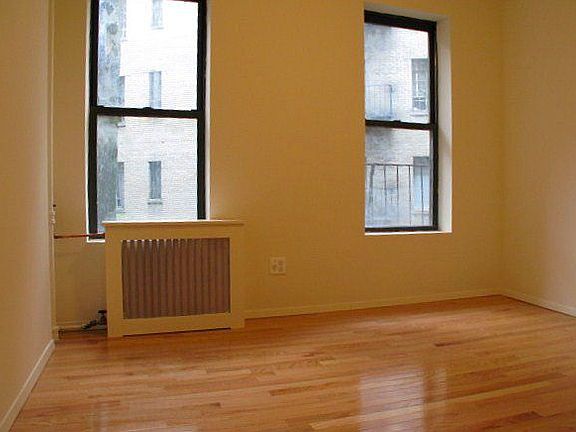 2nd image of 91 Bedford St APT 2RS