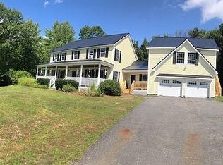 28 Wedgewood Dr, Saco, ME 04072