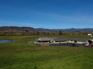 865 Reese Creek Rd, Eagle Point, OR 97524