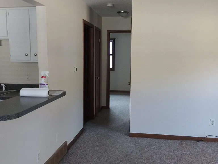 2122 J St — Photo 7