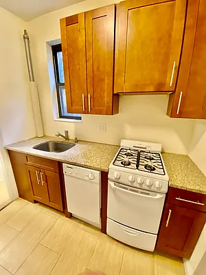 Rented by Douglas Elliman | media 15