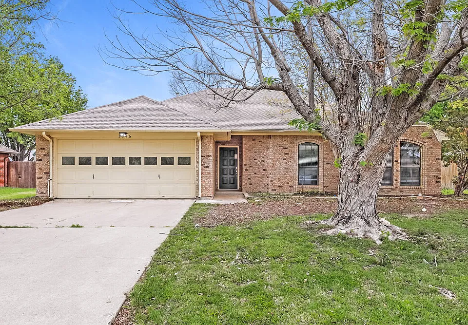 3816 Yellowstone Pl