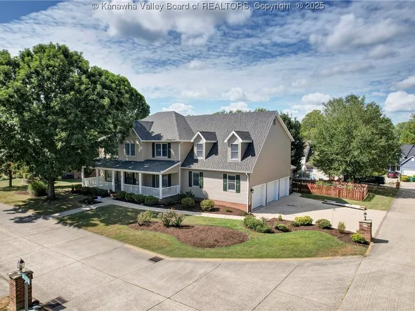 12 Meadowbrook Cir, Hurricane, WV 25526