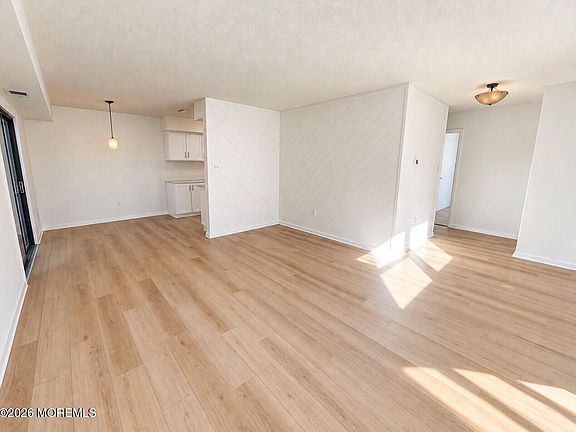 5th image of 48 S Seas Court