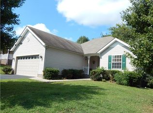 1805 Holdens Ct, Columbia, TN 38401