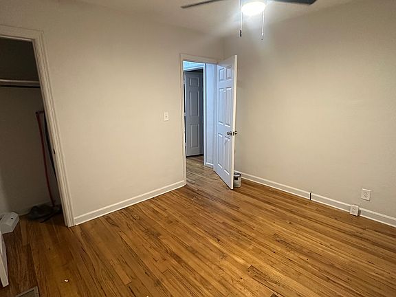 3rd image of 2517 Greenfield Ln