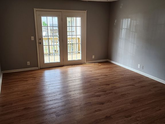 2nd image of 420 Elysian Fields Rd APT C5