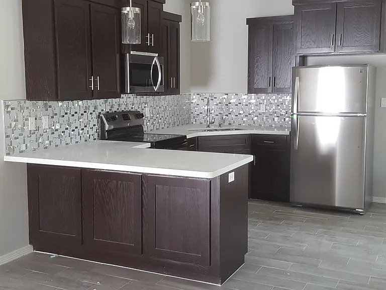 3815 W Sarah Evans — Photo 1
