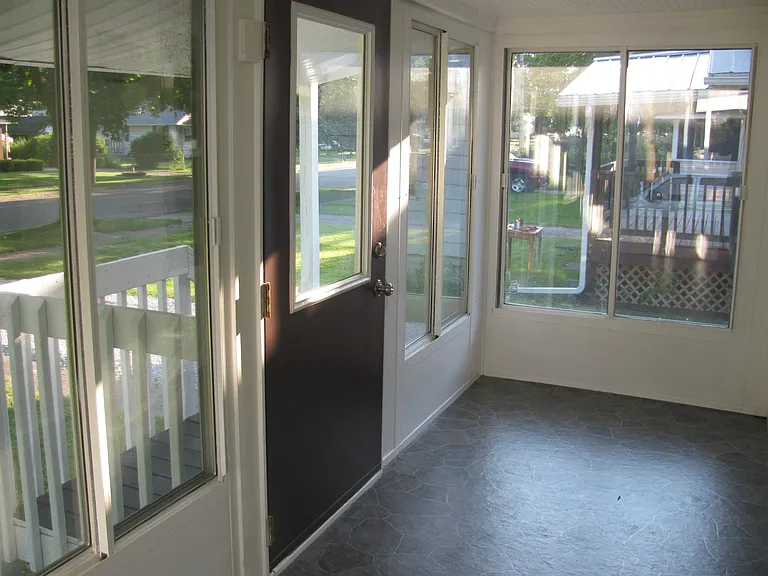833 Banghart St — Photo 16