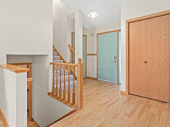4th image of 417 75th Ave N