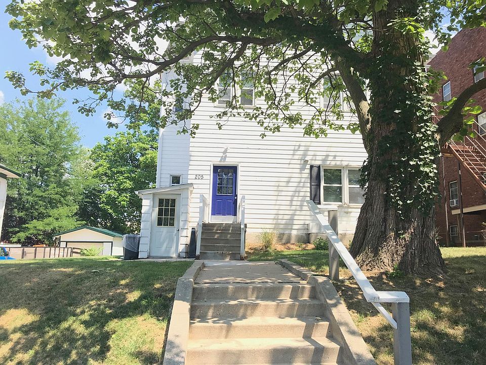 1st image of 205 S 37th St APT 1