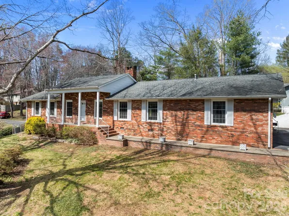 3124 Primrose Dr #10, Hendersonville, NC 28792