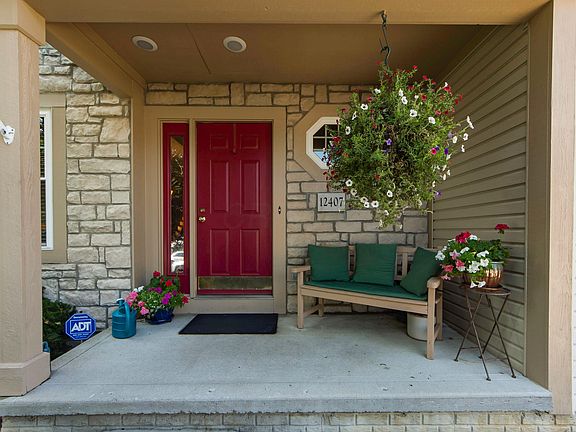 2nd image of 12407 Thoroughbred Dr