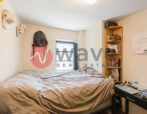 Rented by Wave Real Estate Group | media 59