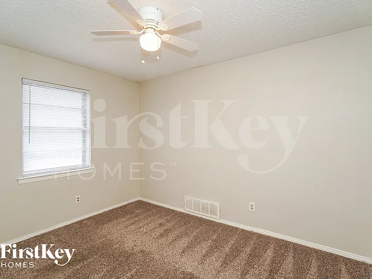 3417 Willowcrest Dr — Photo 14