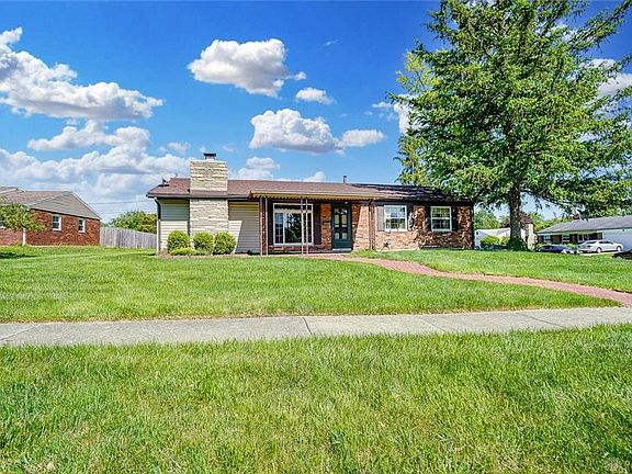 3rd image of 7122 Cayuga Ct