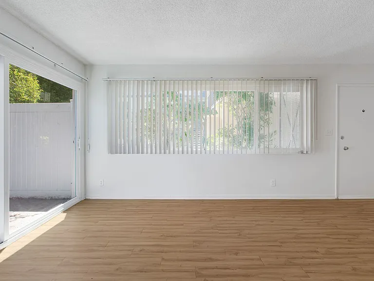 974 Haverford Ave #2 — Photo 7