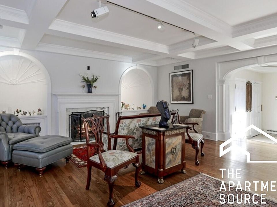 1st image of 1505 N Astor St #B