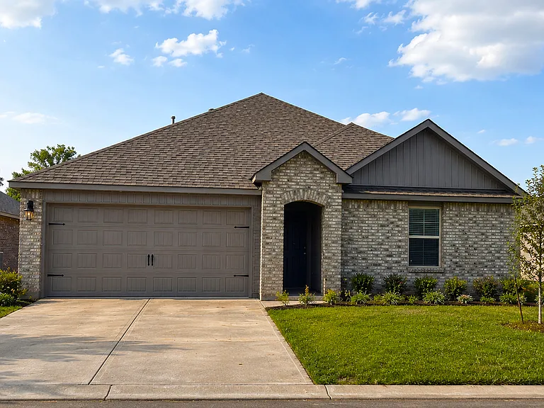 116 Southern Oak Dr — Photo 1