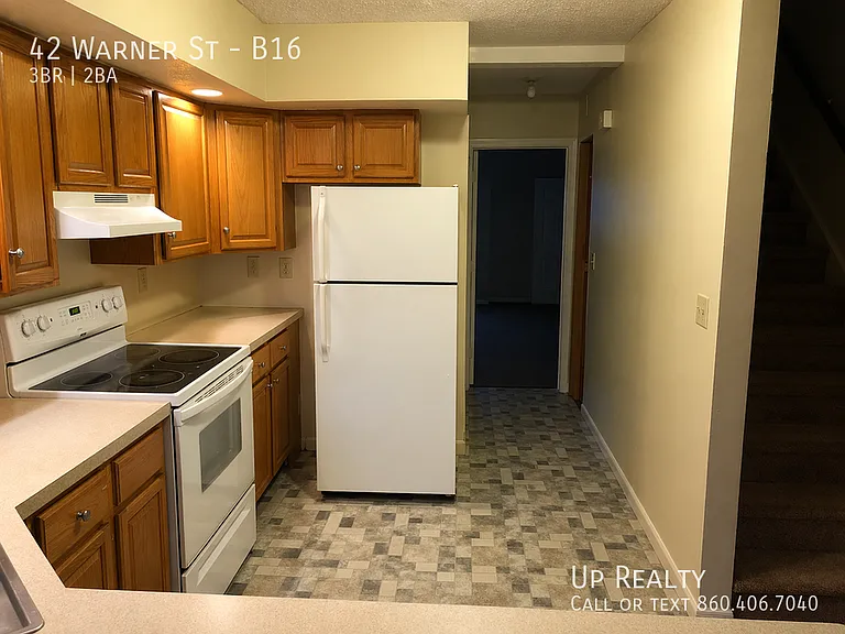 42 Warner St #B16 — Photo 3