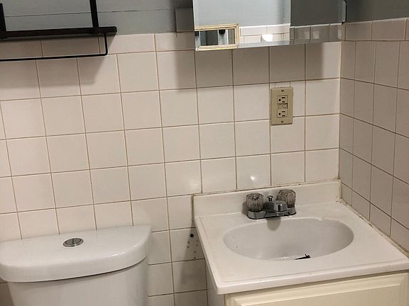 5th image of 536 Wilder St #1