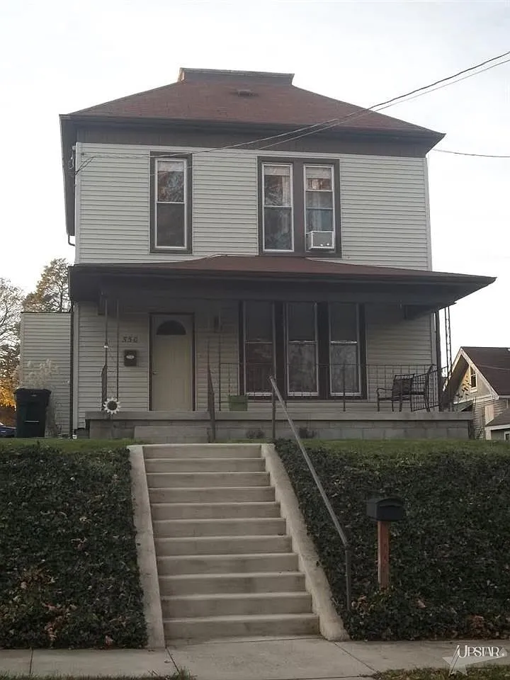 550 Arthur St photo 1