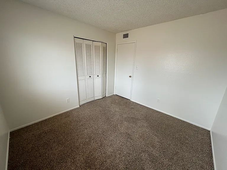 2060 W Peralta Ave — Photo 12