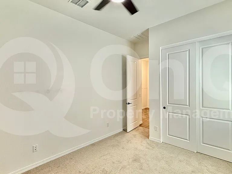 4437 W Mountain Laural Dr — Photo 10