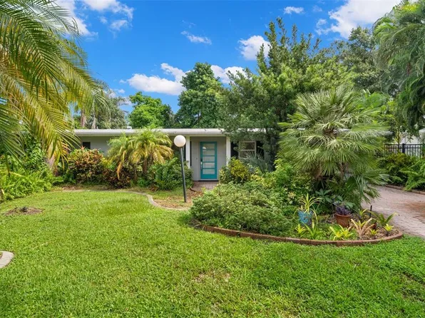 2517 Trinidad St, Sarasota, FL 34231