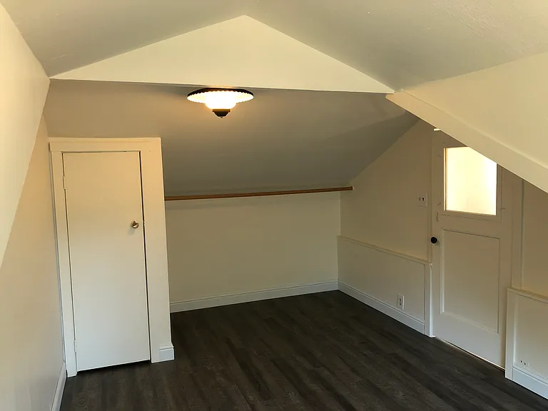 352 Clark Way — Photo 9