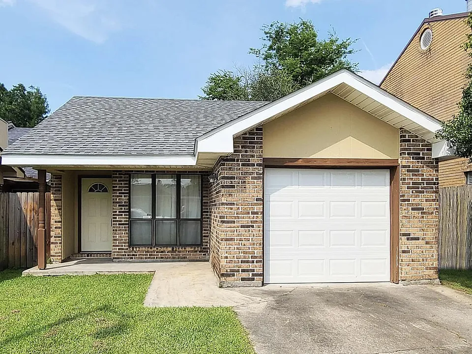 202 Denier Dr
