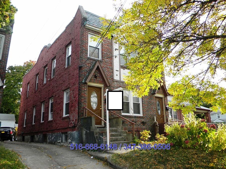 1st image of 19618 Hollis Ave