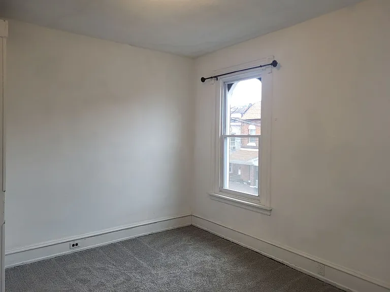 356 Ophelia St — Photo 7