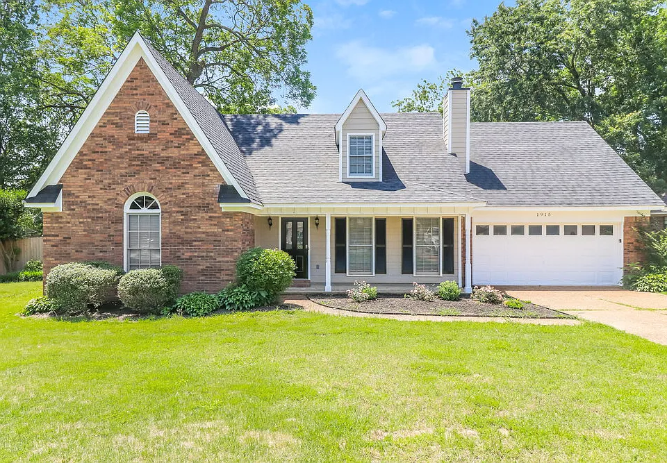 1915 Pecan Grove Dr