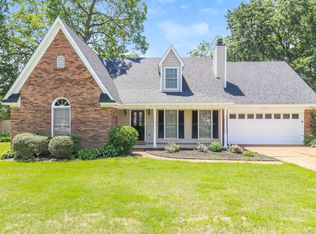 1915 Pecan Grove Dr, Southaven, MS 38671