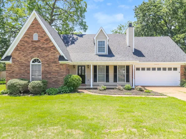 1915 Pecan Grove Dr, Southaven, MS 38671